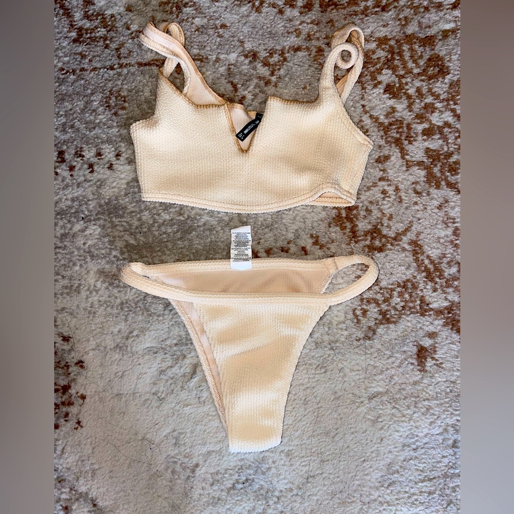 Pretty Little Thing Crinkled bikini